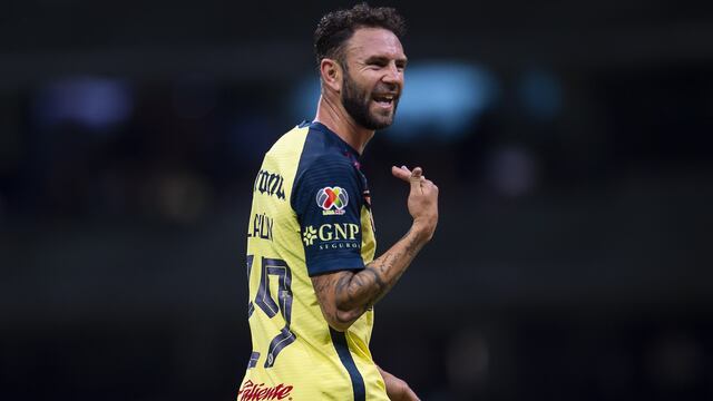 Miguel Layún tras ser expulsado del partido Club América vs Atlético de San Luis