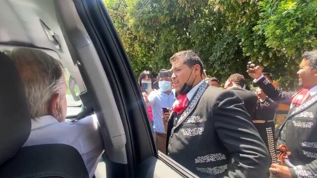Serenata a AMLO en Chiapas