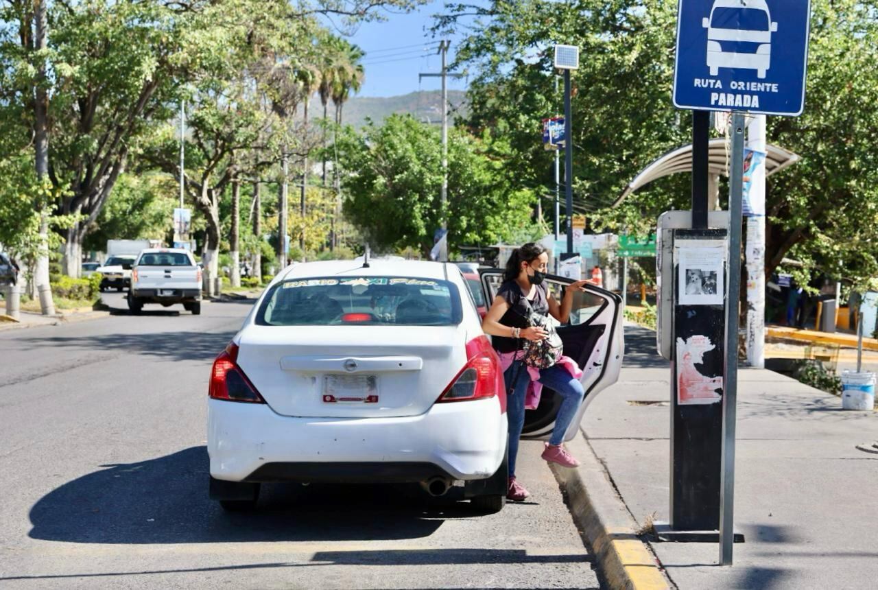 Chilpancingo restablece servicio de taxis y urvans