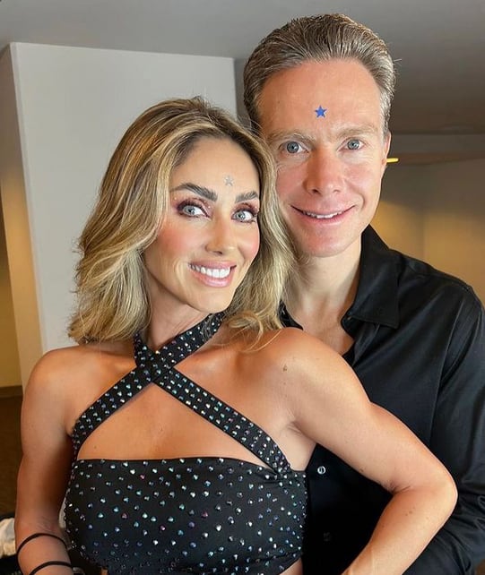 Anahí con su esposo, Manuel Velasco.