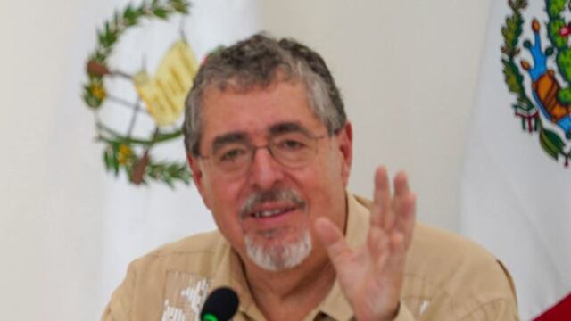 ¿Quién es Bernardo Arévalo?