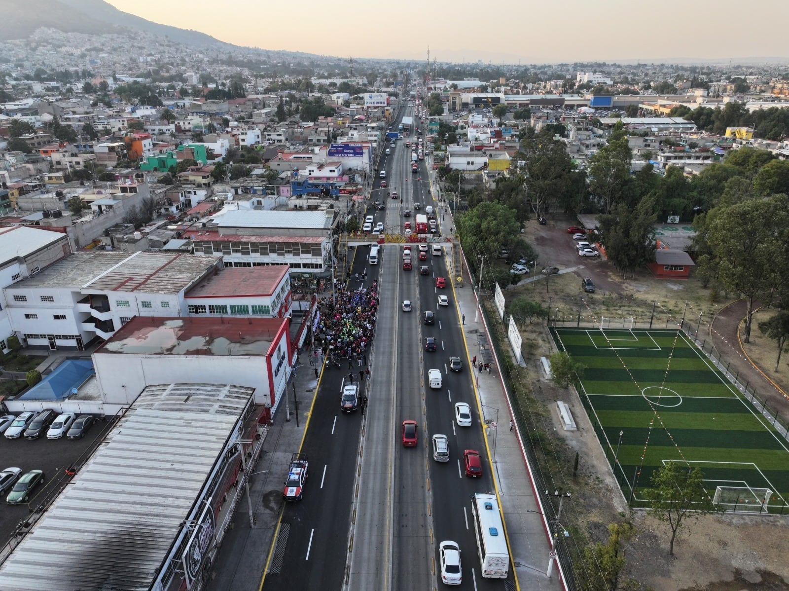 Gobierno de Ecatepec mejora vialidades con recursos propios