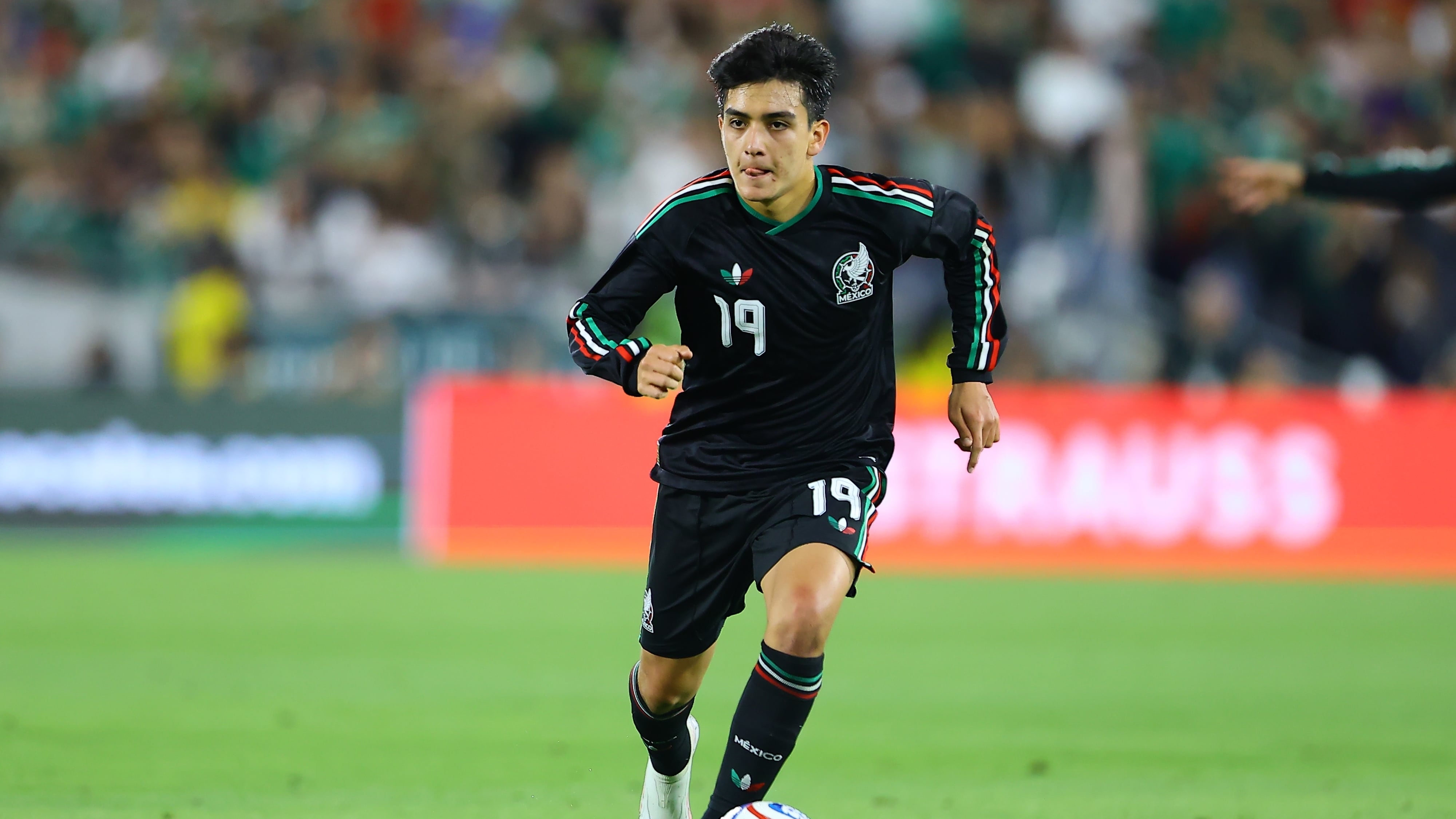 El récord que Gilberto Mora ya rompió antes de debutar en el Mundial