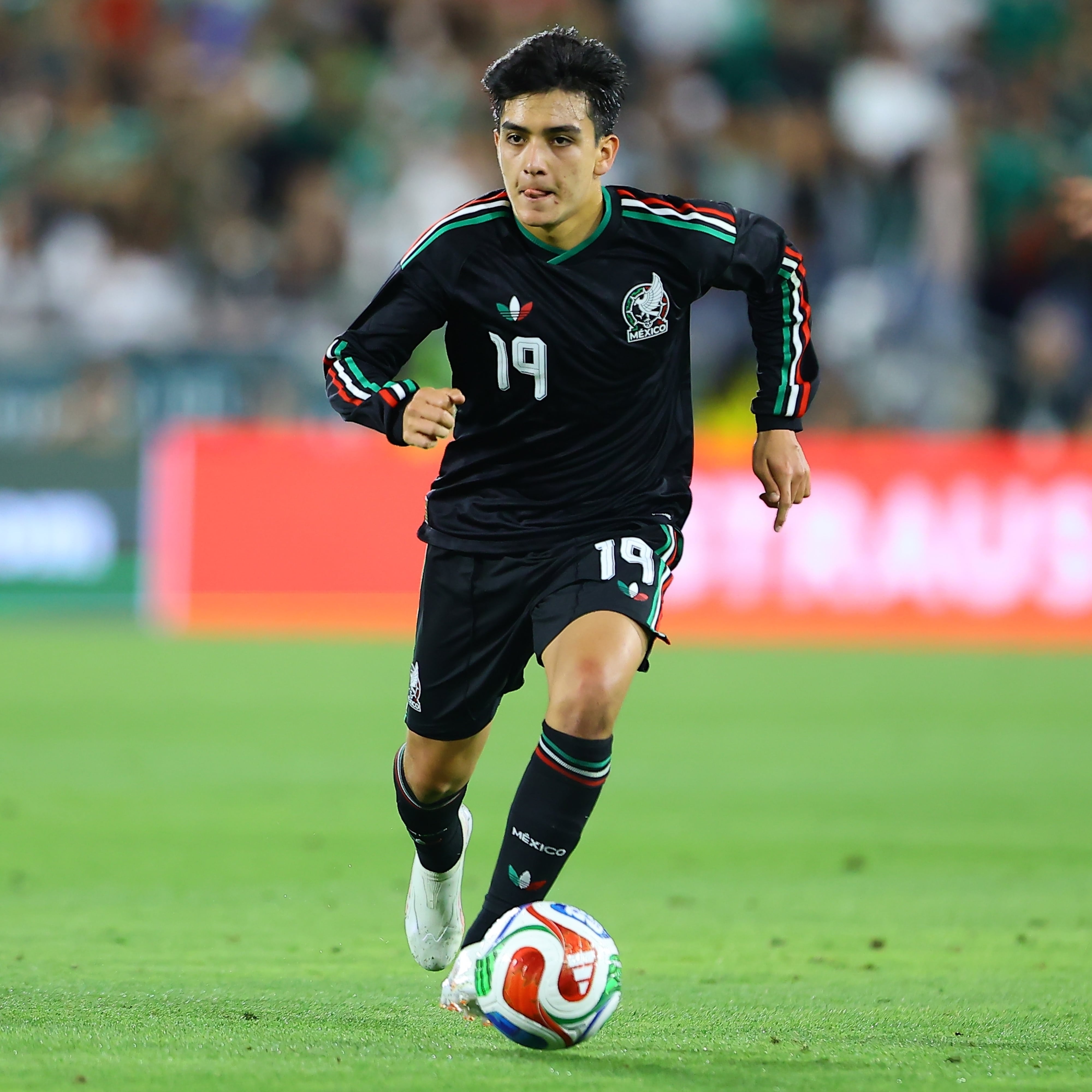 El récord que Gilberto Mora ya rompió antes de debutar en el Mundial