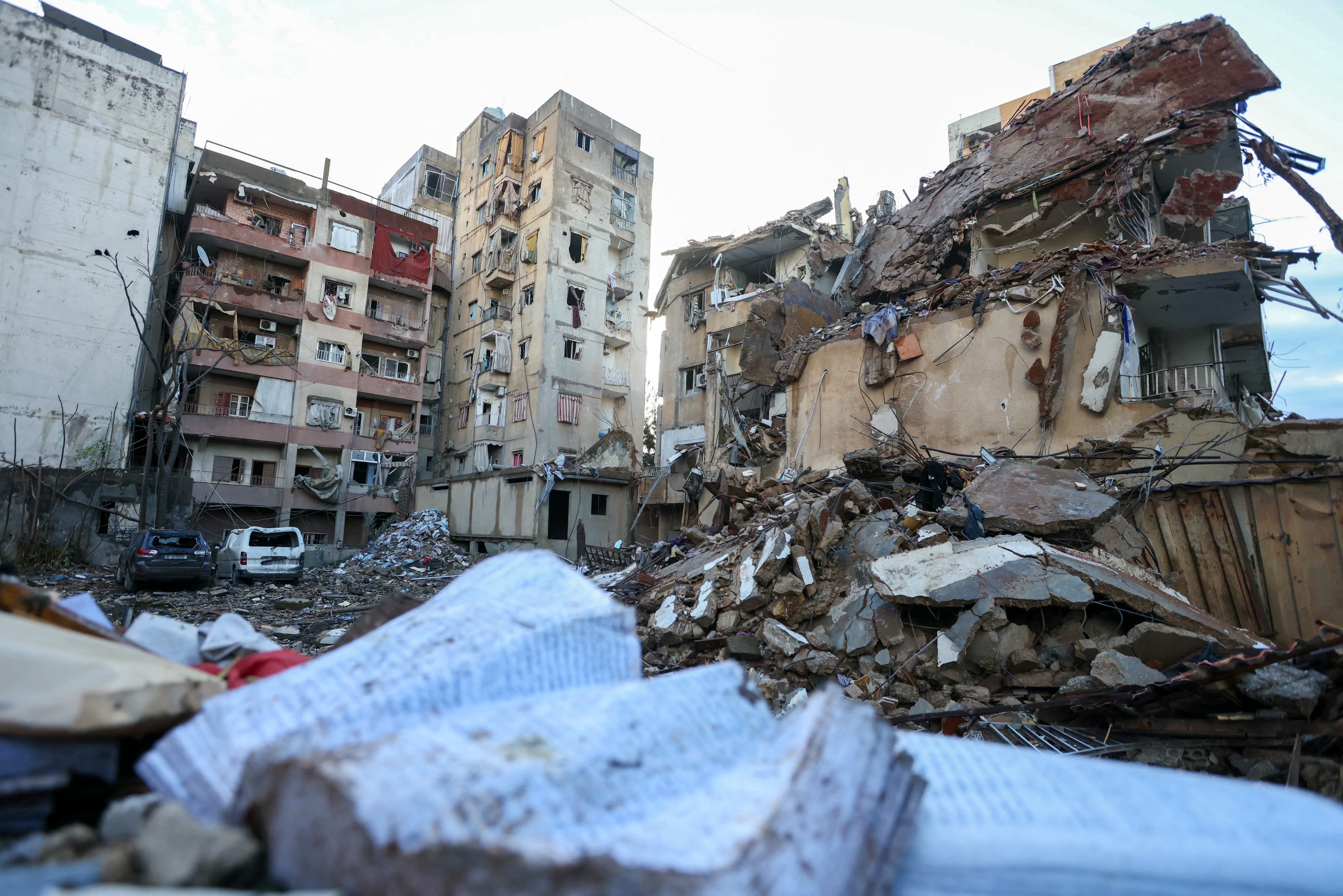 Edificios destruidos en Beirut, Líbano, tras bombardeos israelíes