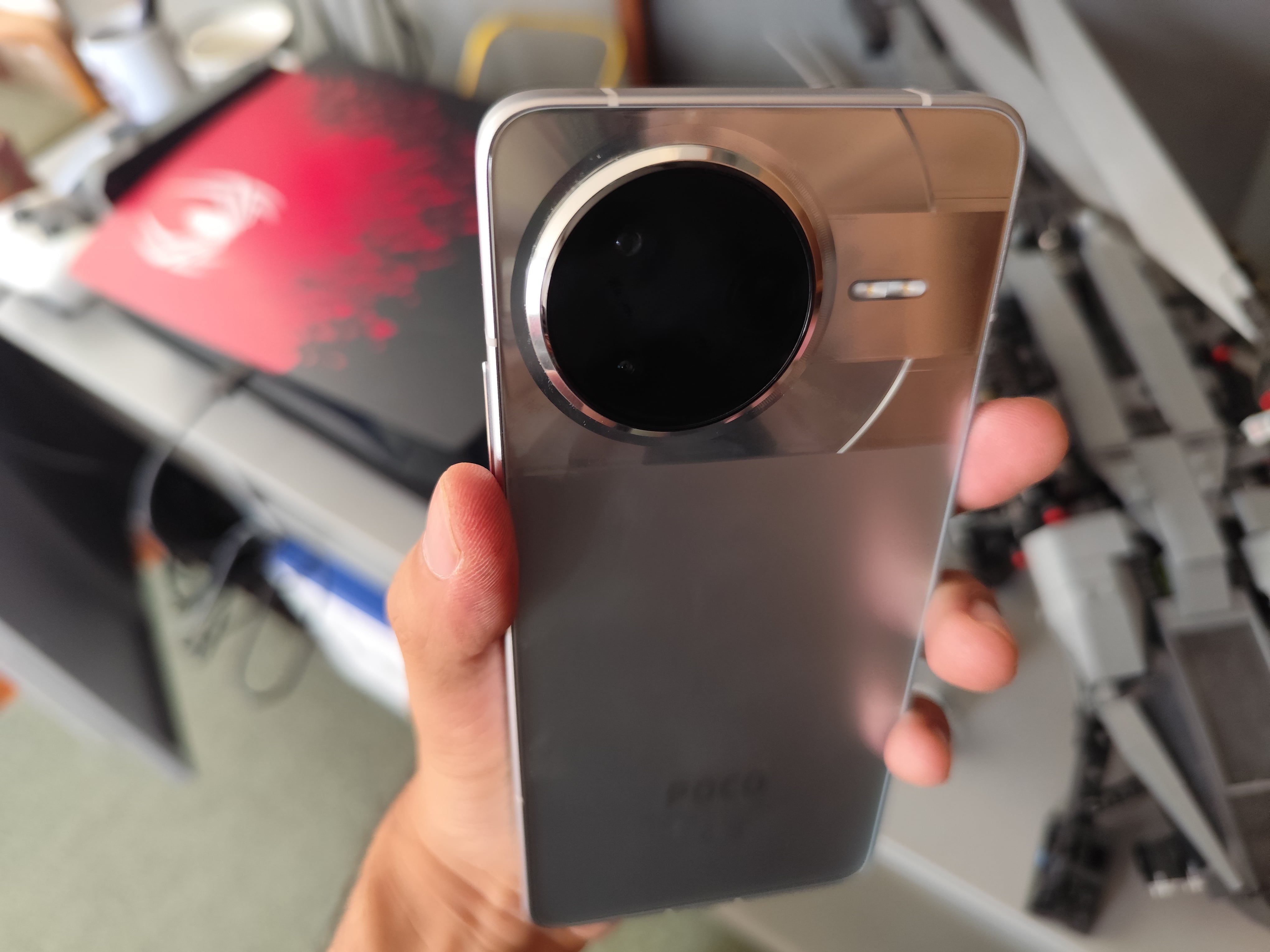 POCO F7 Pro