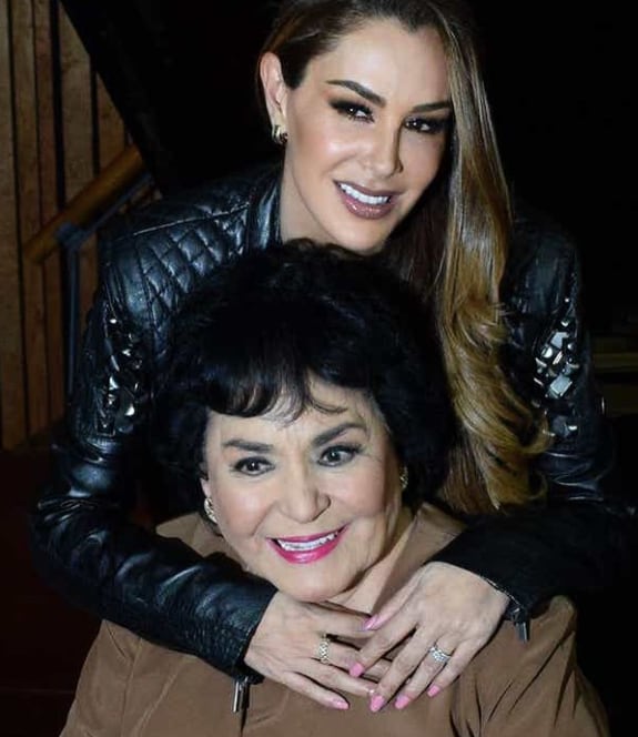 Ninel Conde y Carmen Salinas