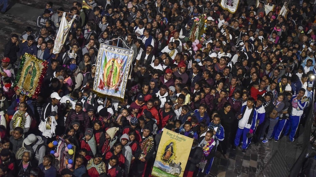 Peregrinos en la Basílica de Guadalupe