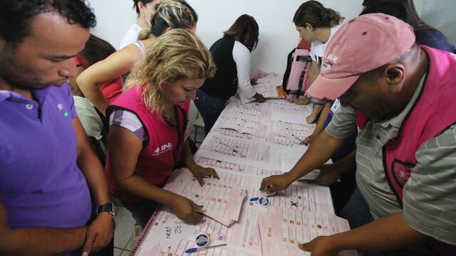 Inicio de conteo de votos en Coahuila.