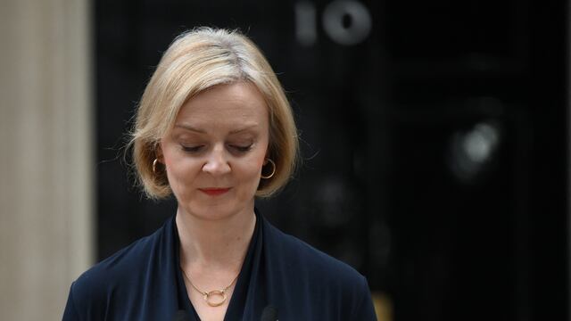 Liz Truss anuncia su renuncia