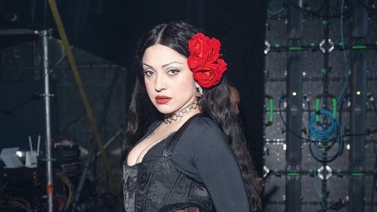 Mon Laferte recuerda la violenta relación que vivió a los 13 años con un hombre de 34 años