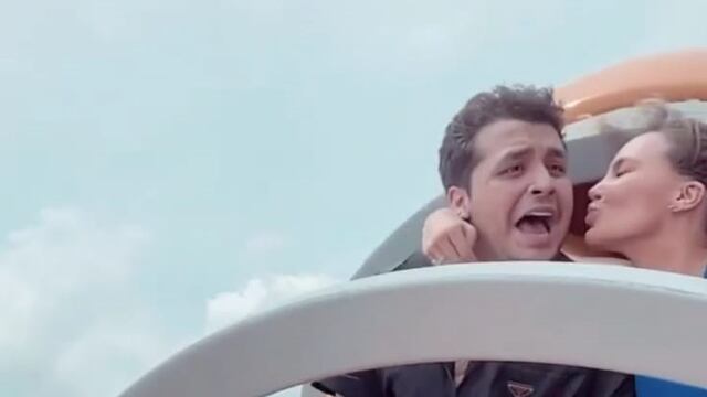 Belinda y Christian Nodal en montaña rusa