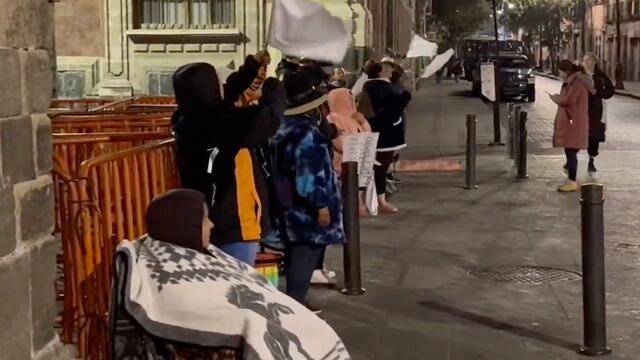 Ejidatarios encabezan bloqueo en calle Moneda, al lado de Palacio Nacional