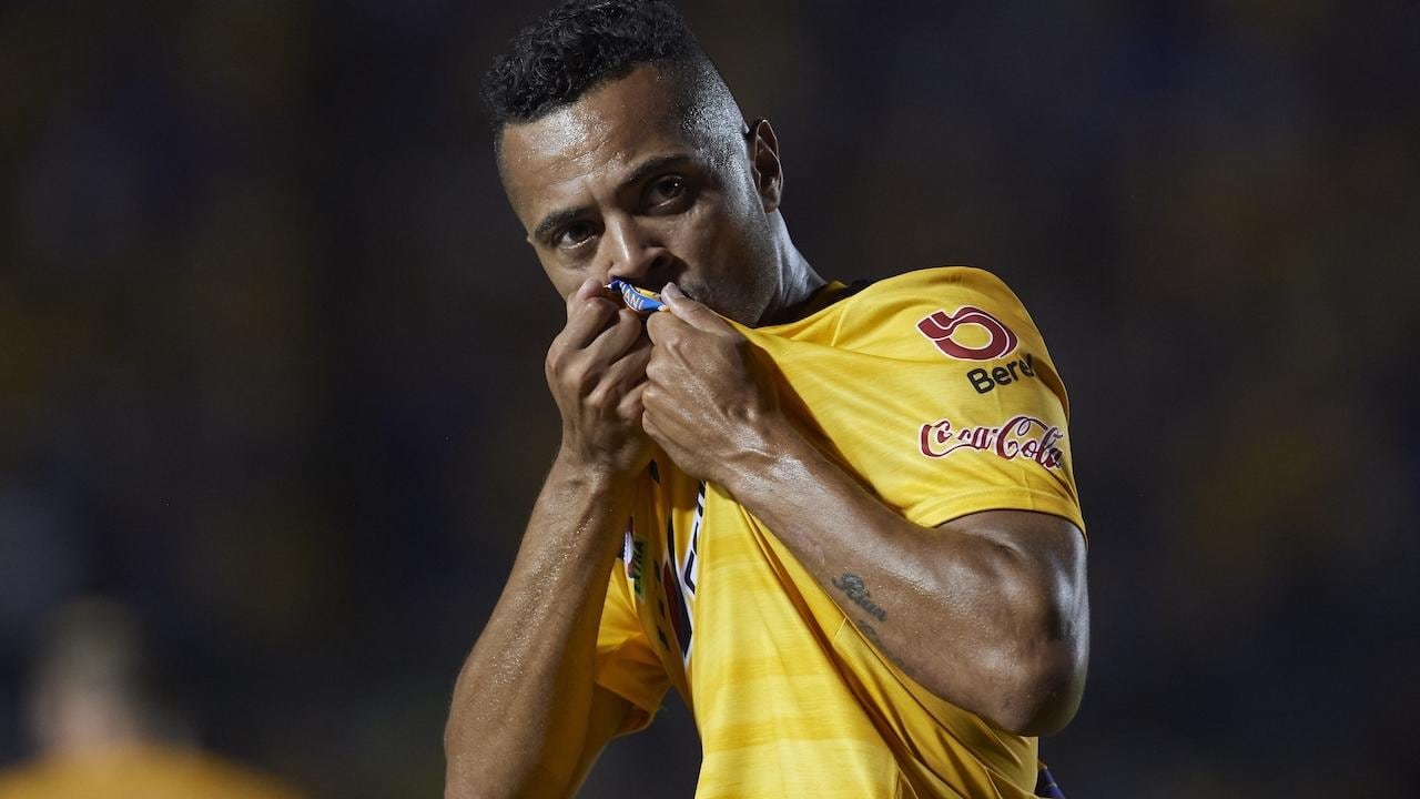 Rafael Carioca.