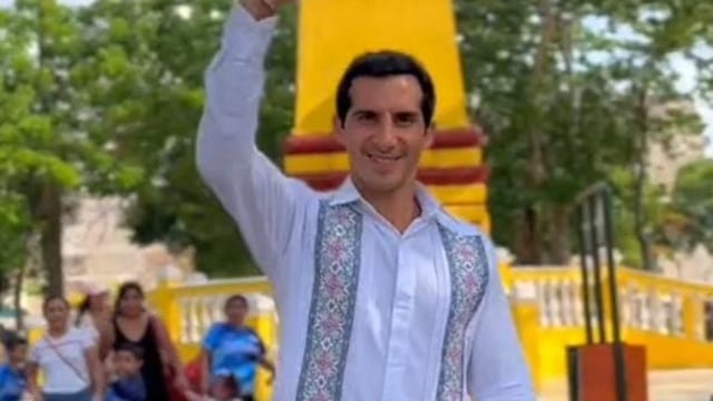 ¿Rommel Pacheco anuncia su victoria con canción?