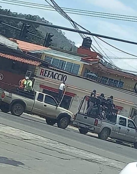 Grupo armado en Pátzcuaro