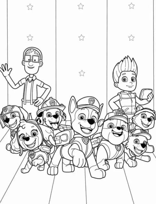 Ryder y el Capitán Turbot con los Paw Patrol en el Día Mundial de Bendecir a los animales
