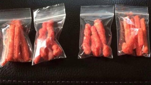 Emprendedor niño vendía Cheetos.