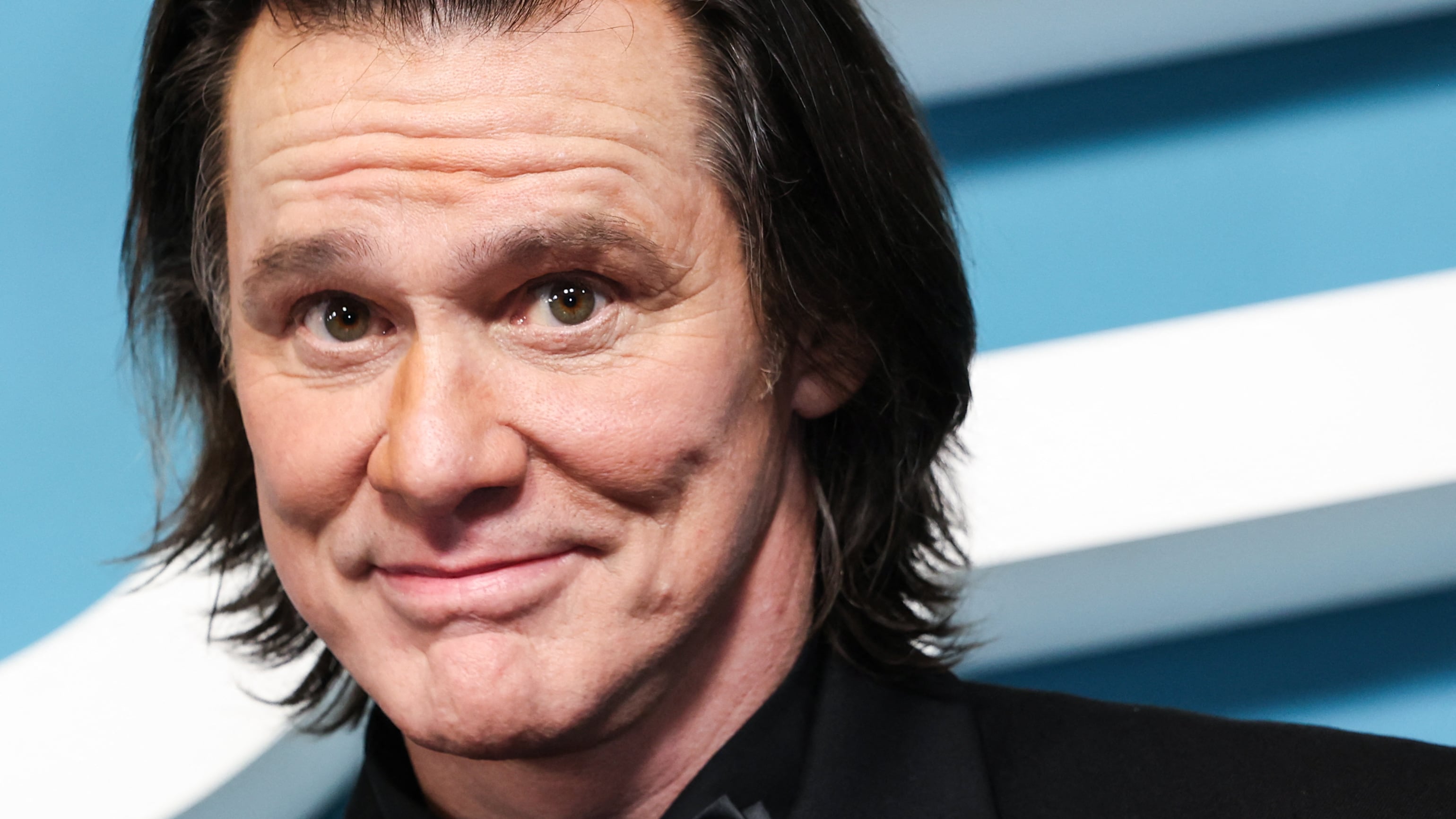Dijo ser Jim Carrey en París… pero la versión oficial lo contradice