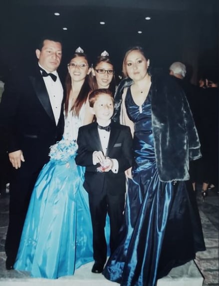 Octavio Ocaña fue chambelán de sus hermanas