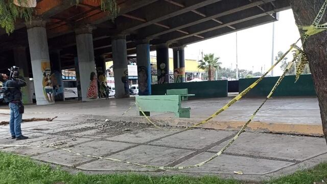 El puente presenta grietas en las trabes que lo sostienen