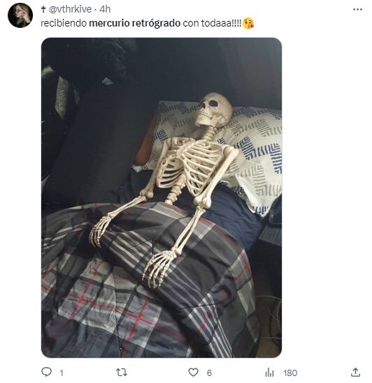 Memes por Mercurio Retrógrado