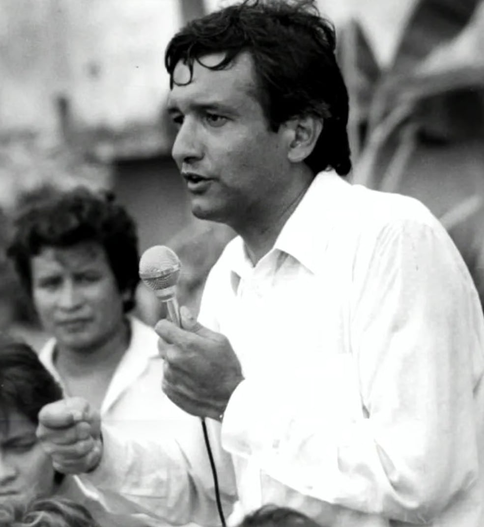 AMLO joven