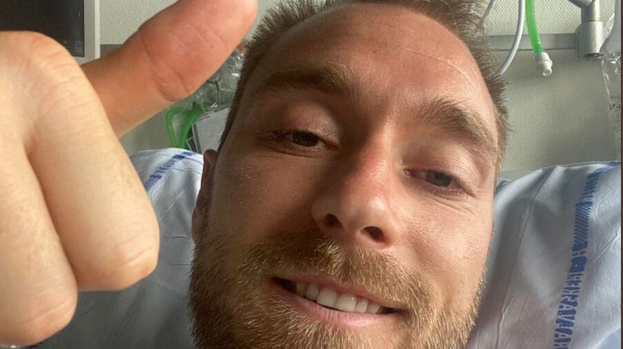 Christian Eriksen afirma sentirse bien, en mensaje desde el hospital