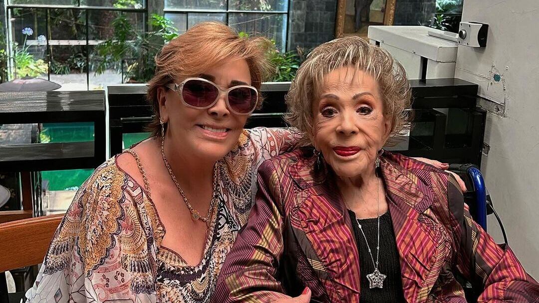 Sylvia Pasquel ya regresó a trabajar después de la muerte de Silvia Pinal y lo hizo grabando en un panteón