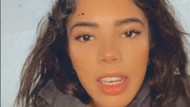 Sarah Vilard fingió su boda