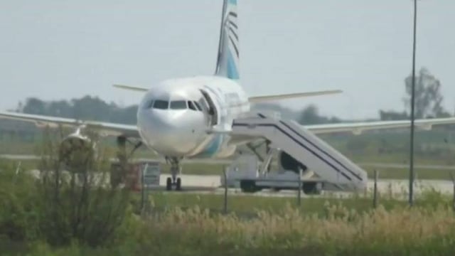 Revelan alerta de humo en el A320 minutos antes del siniestro