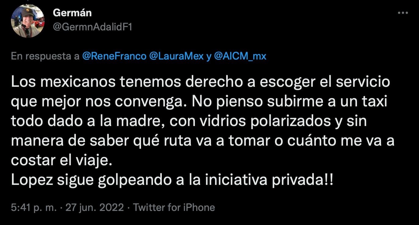 Usuarios se quejan del servicio de taxis del AICM, denuncian altos precios y mucho tiempo de espera