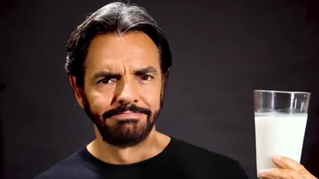 Eugenio Derbez en la campaña "¿Leche?¡No gracias!"