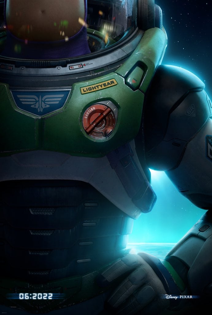 Póster oficial de 'Lightyear' con Chris Evans