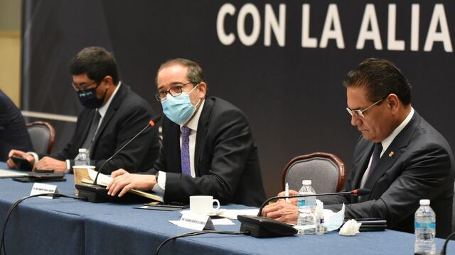 Javier Corral y Silvano Aureoles