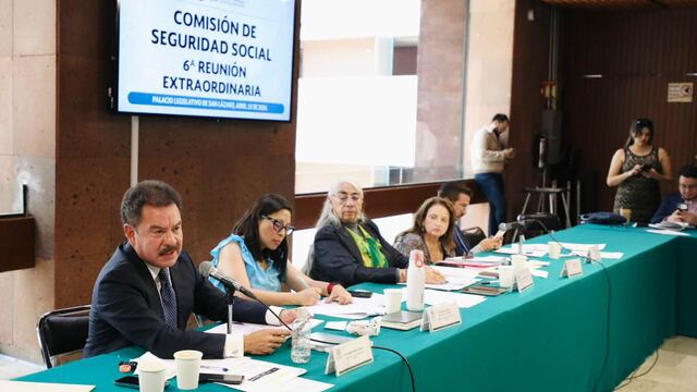 La Comisión de Seguridad Social de la Cámara de Diputados, aprobó el dictamen que reforma diversas leyes para crear el denominado Fondo de Pensiones del Bienestar