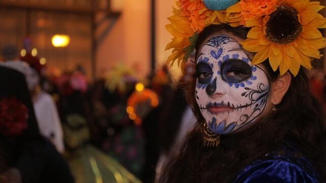 Desfile Arts in the Dark en Chicago
