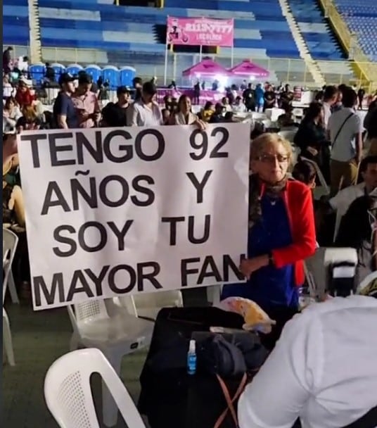 Fan de Christian Nodal