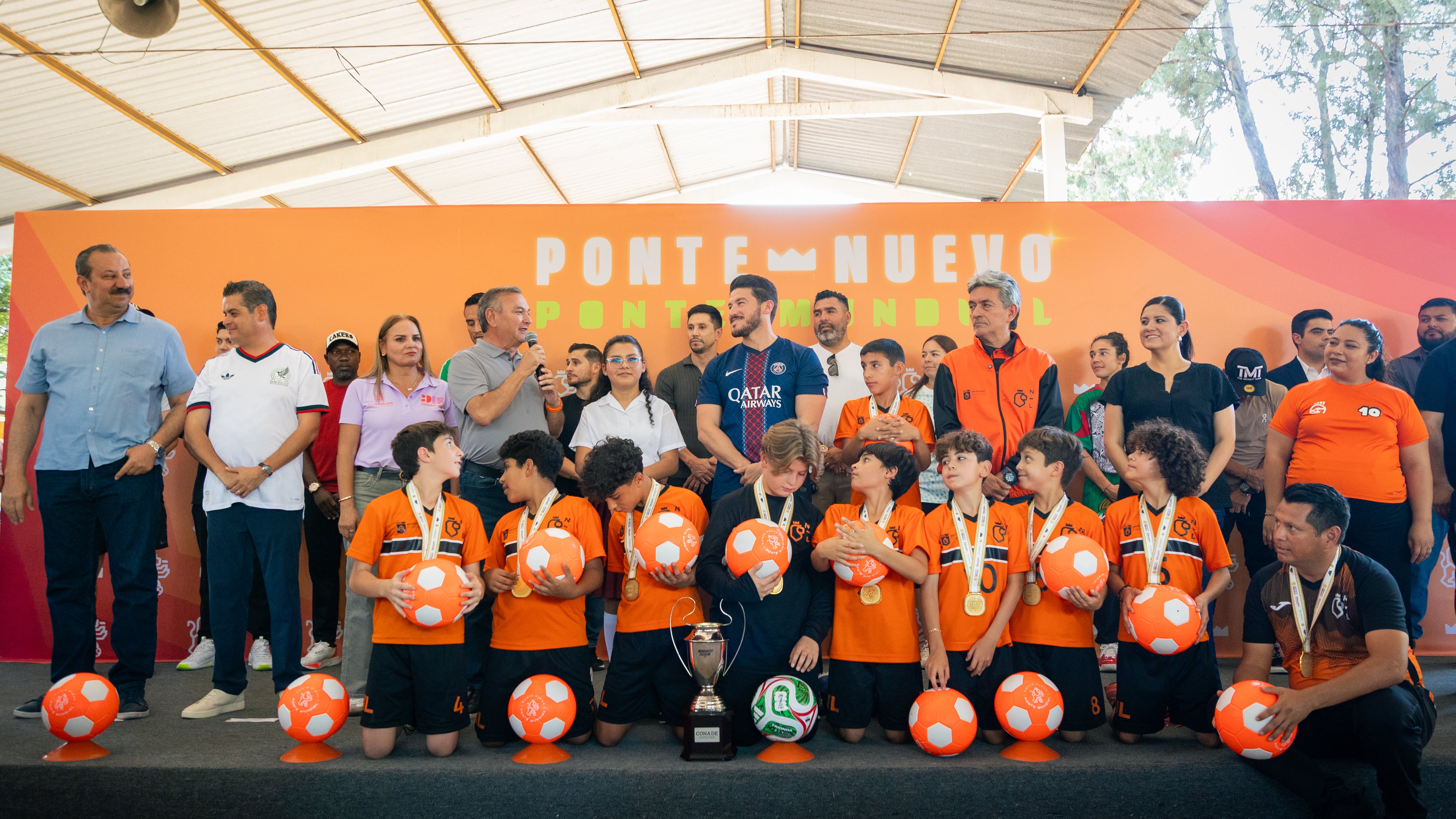 Samuel García inaugura la cancha 550 previo al mundial 2026