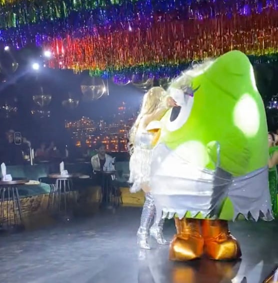 Niurka con Duolingo.