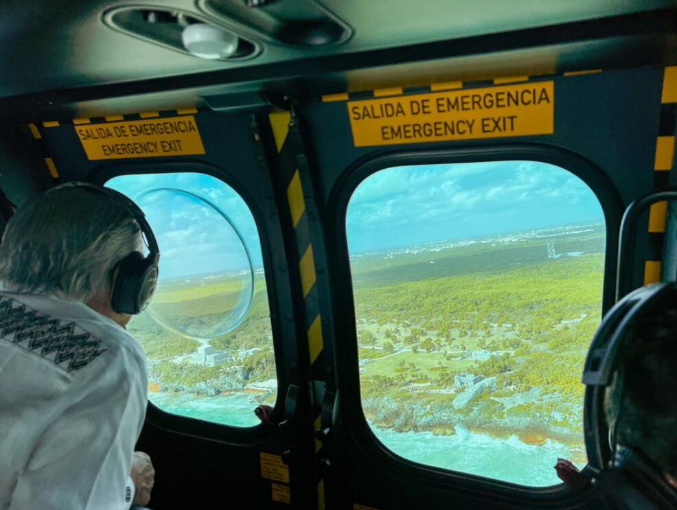 AMLO sobrevuela obras del Tren Maya