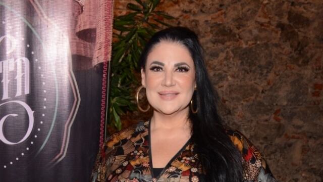 Alejandra Ávalos, cantante.