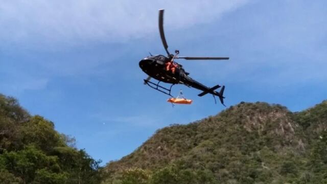 Rescate tras caída de mototaxi en Tonalá