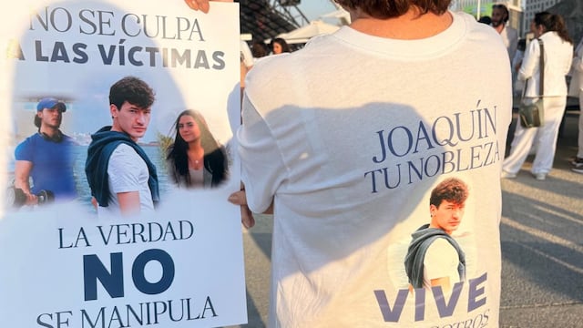 Protesta en Puebla pide esclarecer triple homicidio frente a bar de Angelópolis
