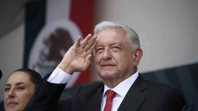 Desfile Cívico Militar para conmemorar el 214 Aniversario de la Independencia de México