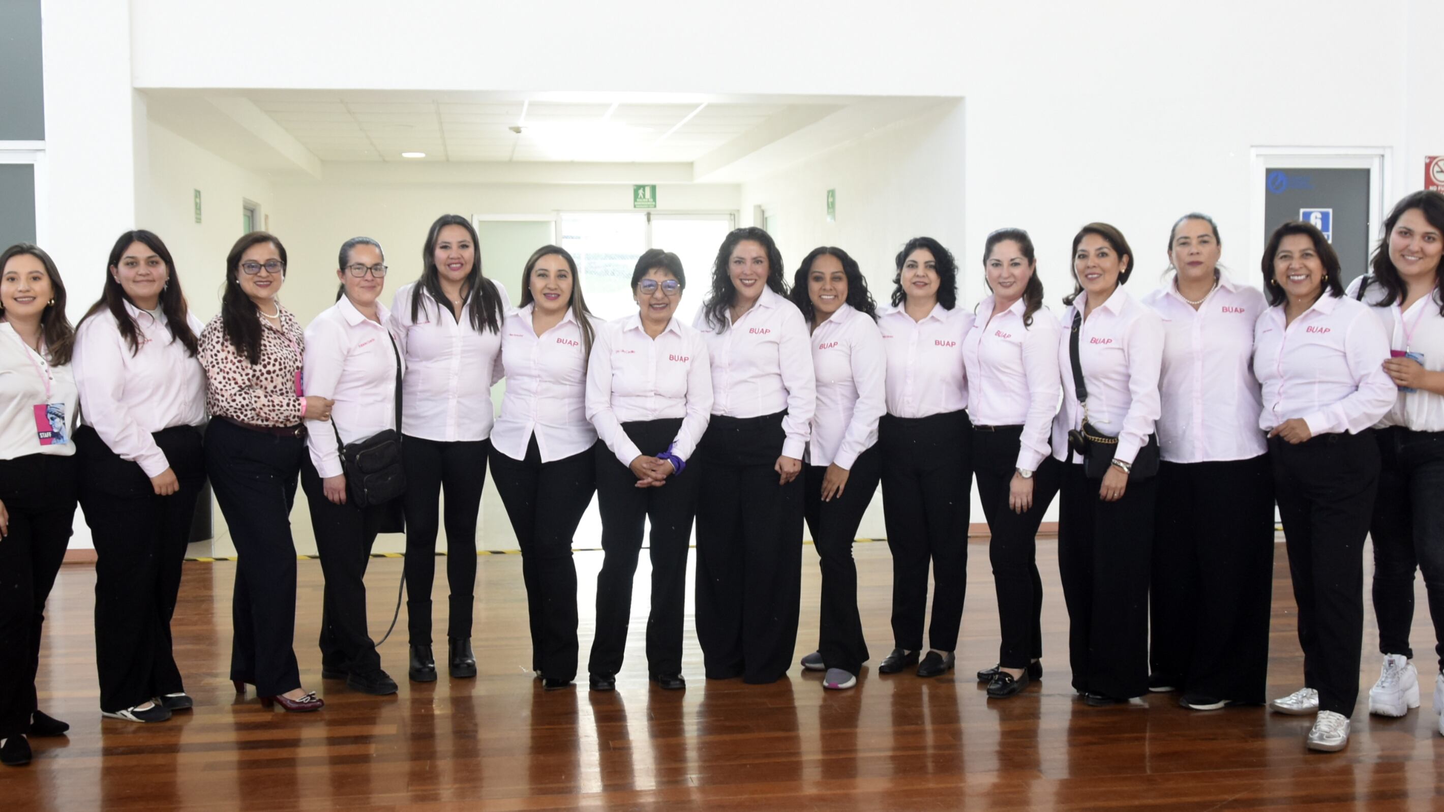 Lilia Cedillo impulsa educación digital para frenar violencia en redes en el Primer Encuentro de Mujeres Universitarias en la BUAP