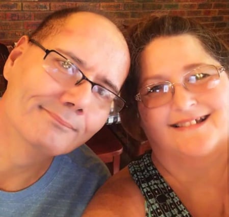 Lisa Steadman y su esposo