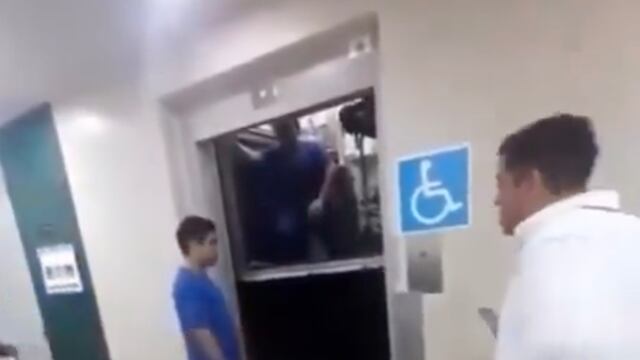 Atrapados en elevador en la Unidad Médica de Alta Especialidad 14 del IMSS