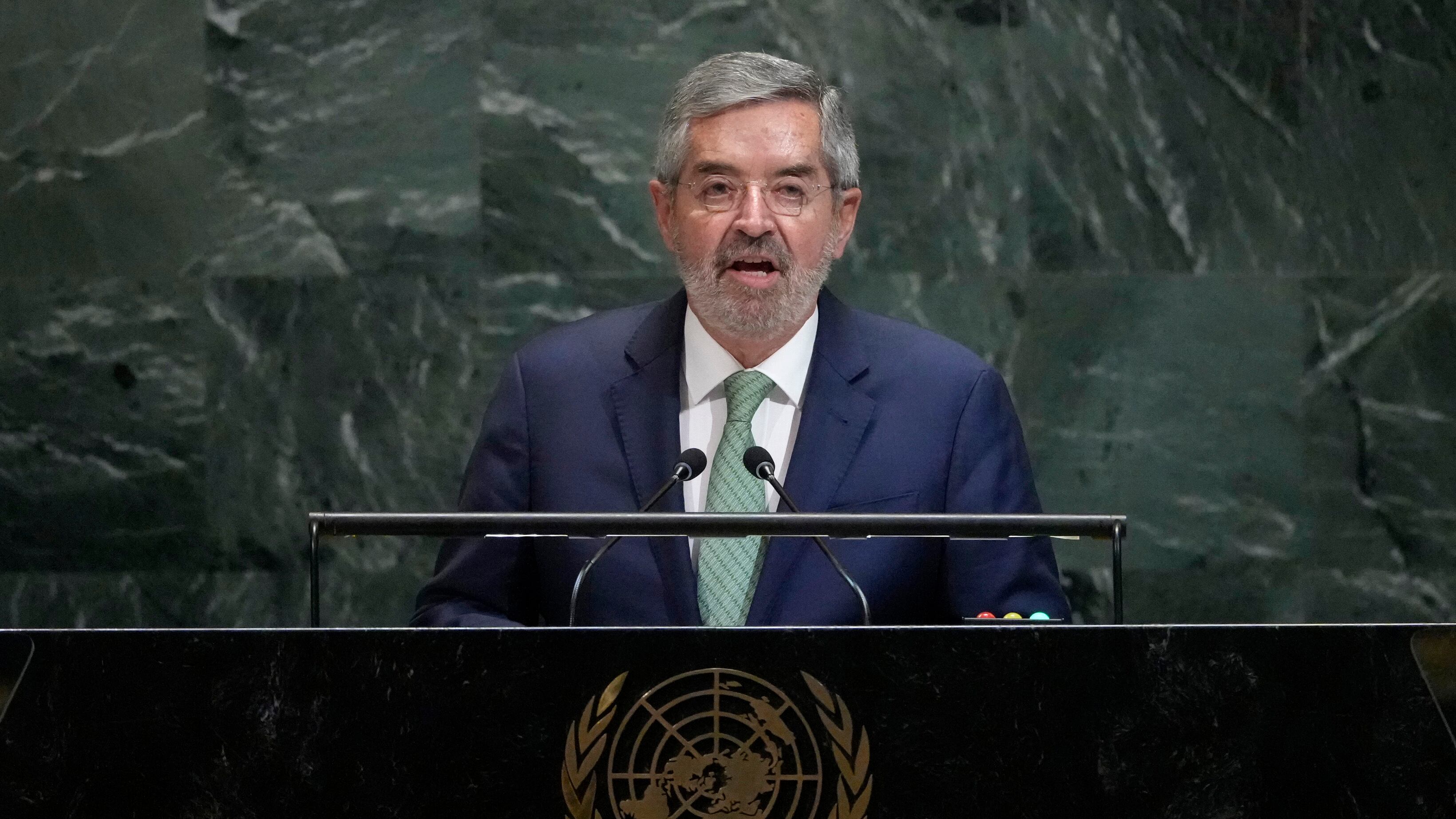 Juan Ramón de la Fuente defiende derechos de migrantes en la ONU