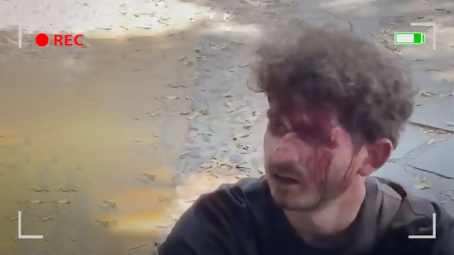 Un fotógrafo italiano fue golpeado en funeral de El Mencho